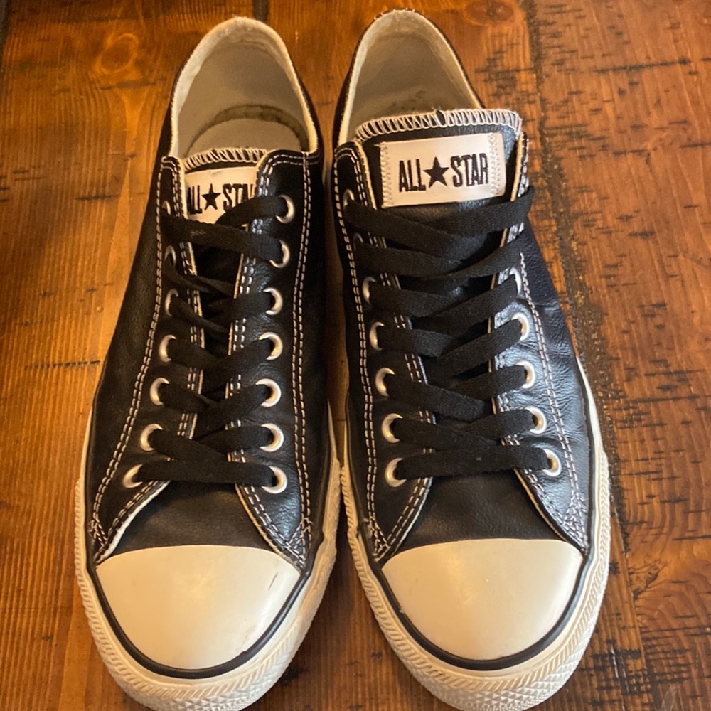 A pair of barely used tennis shoes